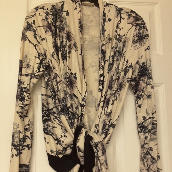 Namaste, Cardigan, almost brand new!! - Picture 3 of 4